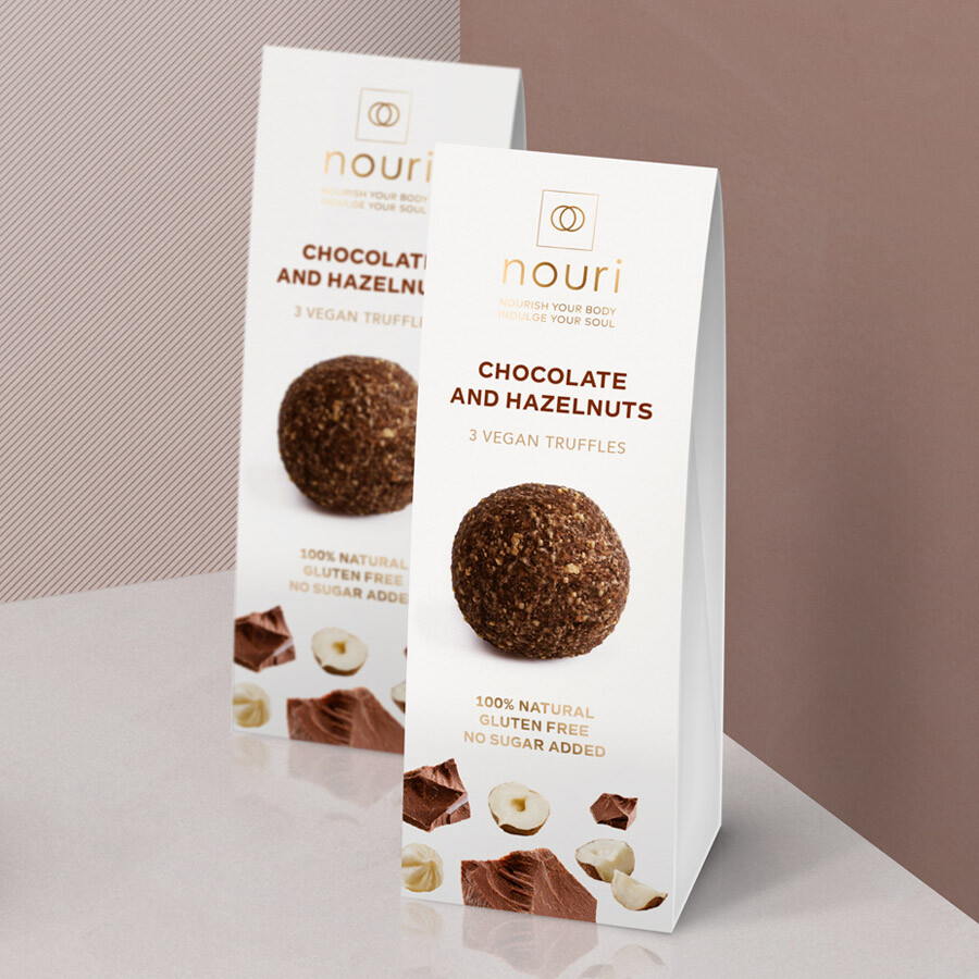 Chocolate-Hazelnuts-box-of-3-truffles-4